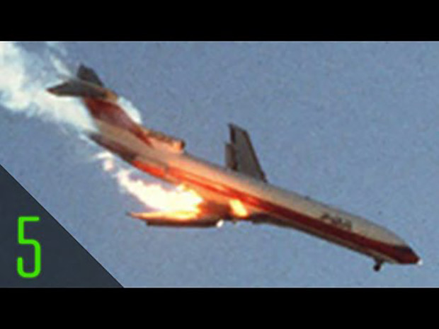 5 Most Haunting Plane Crashes Caught on Camera