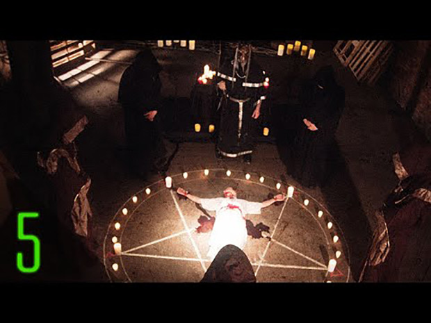 5 Deadliest Cults